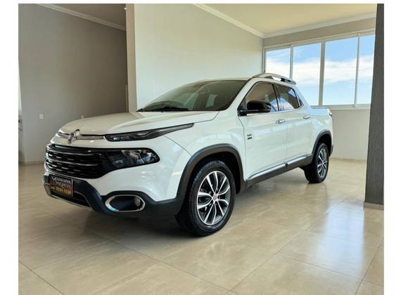 FIAT TORO 2.0 16V TURBO DIESEL VOLCANO 4WD AT9 FIAT TORO 2.0 16V TURBO DIESEL VOLCANO 4WD AT9